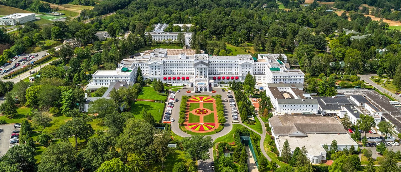 Explore the Greenbrier Hotel's Secret Bunker | Thrifty Blog